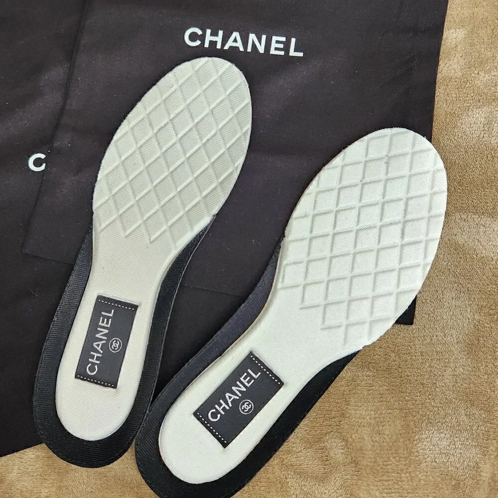 Chanel Casual Fabric Tweed Suede Sneakers, Authentic